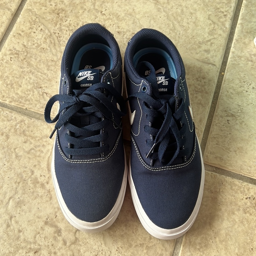 Nike SB charge CNVS